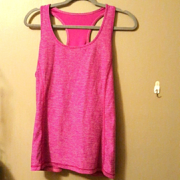 Jogging top - Picture 1 of 2